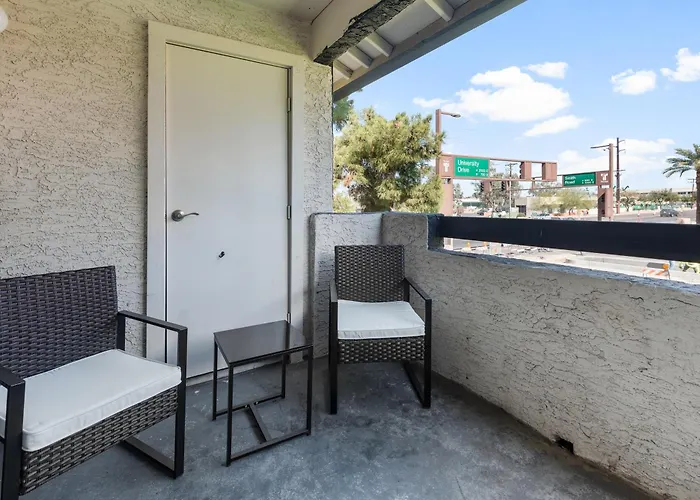 Apartment Sleek 2br Near Asu, Pool, Grill, Parking,petfrndly Tempe