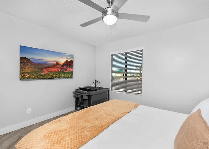 Sleek 2br Near Asu, Pool, Grill, Parking,petfrndly Apartment