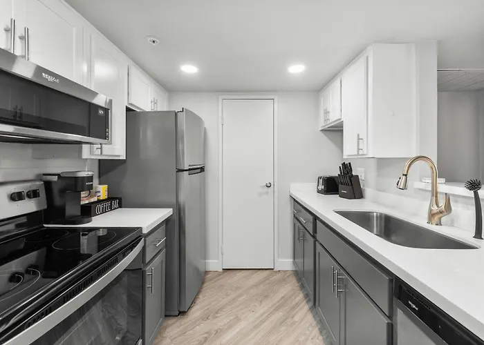 Apartment Sleek 2br Near Asu, Pool, Grill, Parking,petfrndly *